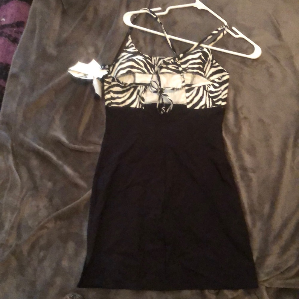 Mini dress. - Picture 2 of 3